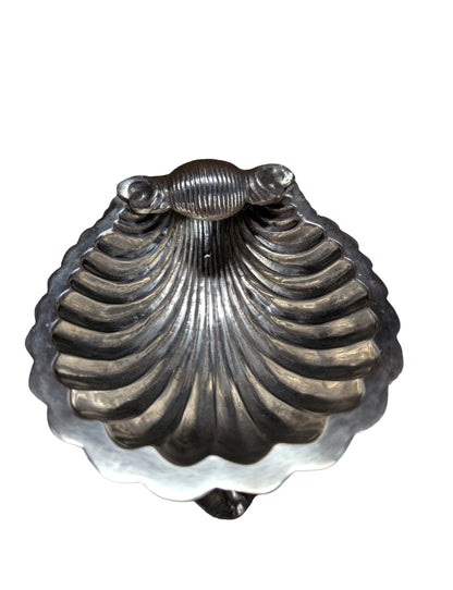 Victorian silver plate caviar dish, close-up of ribbed scallop-shell bowl with hinge detail