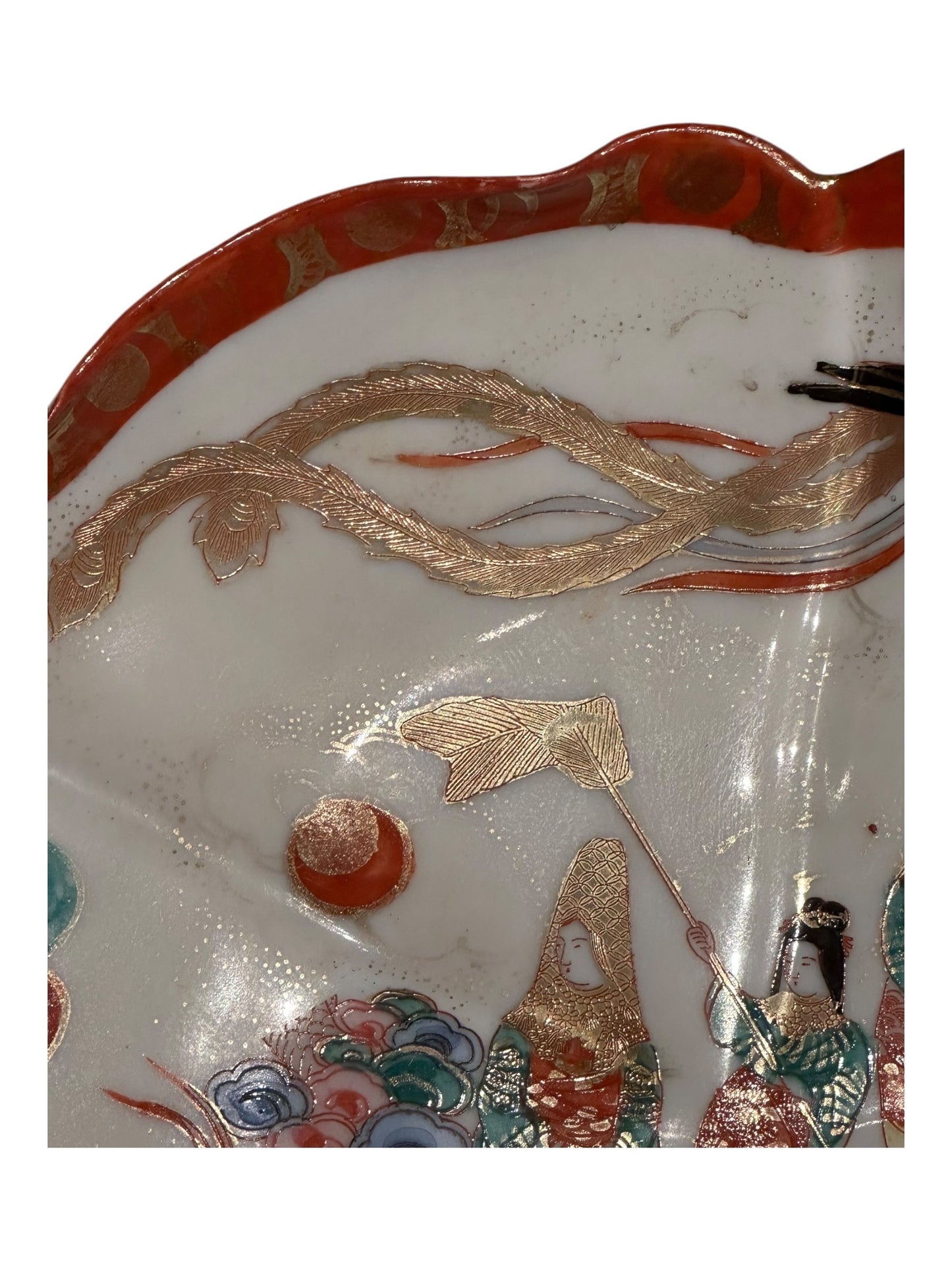 Japanese Kutani porcelain dish, detail of gilt phoenix, fan and figure decoration on rim