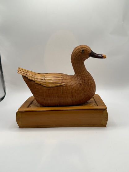 Vintage Shanghai Weave Lidded Duck Box
