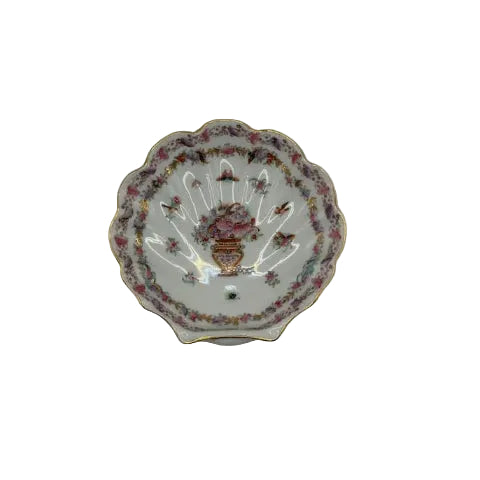 Vintage hand-painted Chinese porcelain dish, top view of scalloped bowl with famille rose flower-basket center