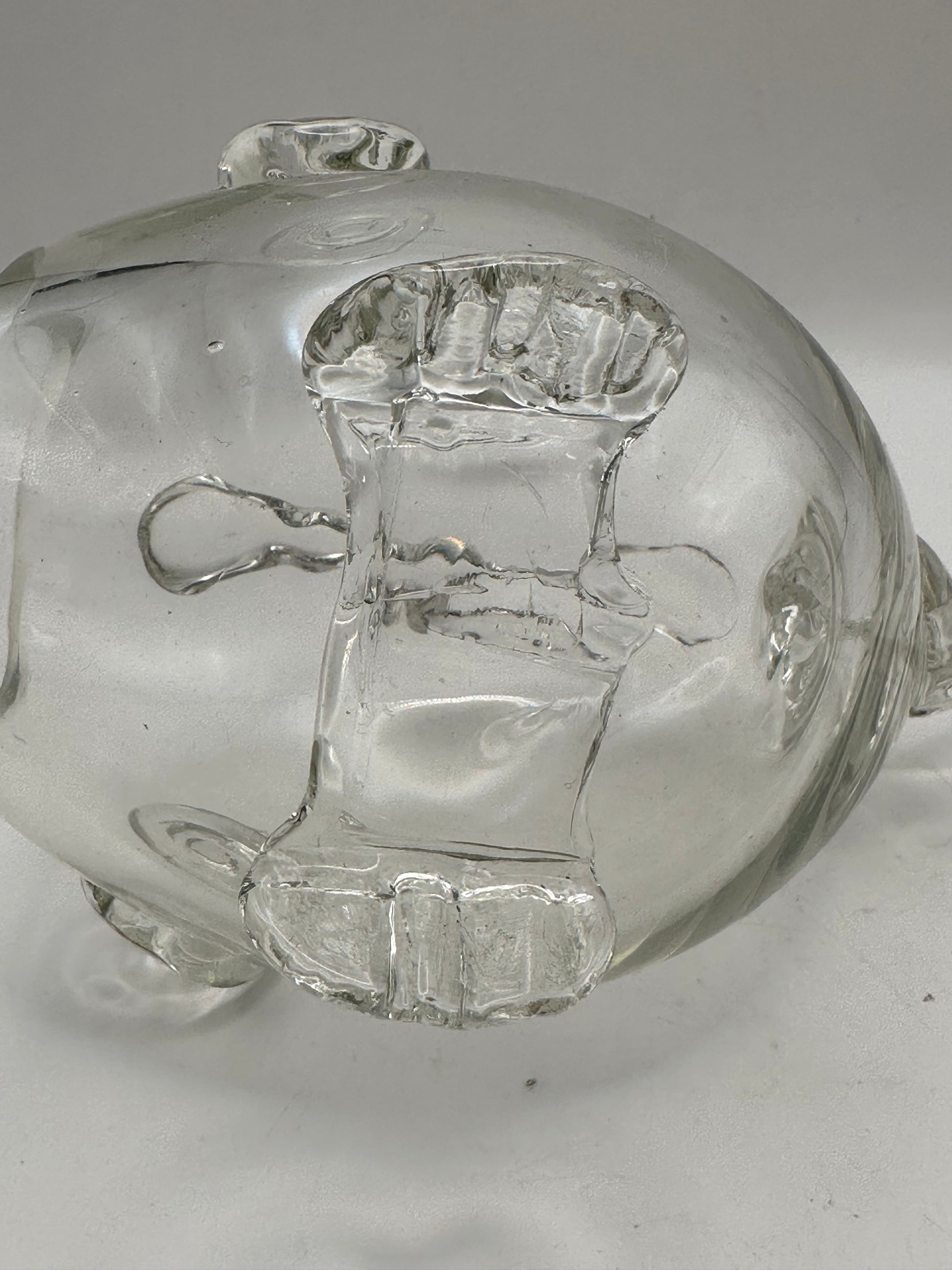 Close-up of the Blenko fish vase body showing raised eye, mouth and applied fins